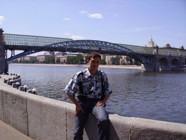 Виктор Викторов