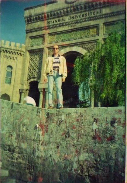 Виктор Олейников