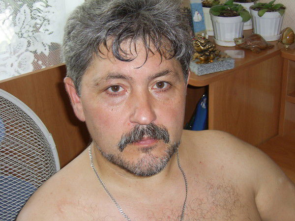 Антон Волков