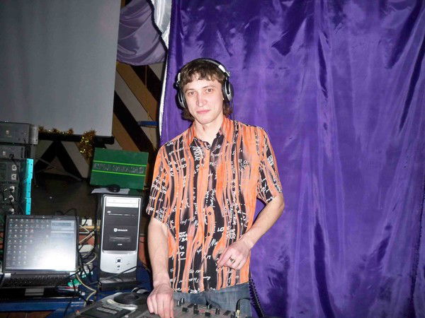 Неизвестно Неизвестно