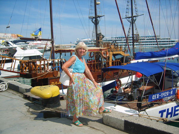 Алла Комиссарова