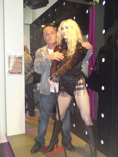 Саня Замятин