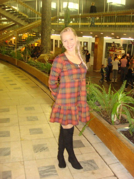 Неизвестно Неизвестно