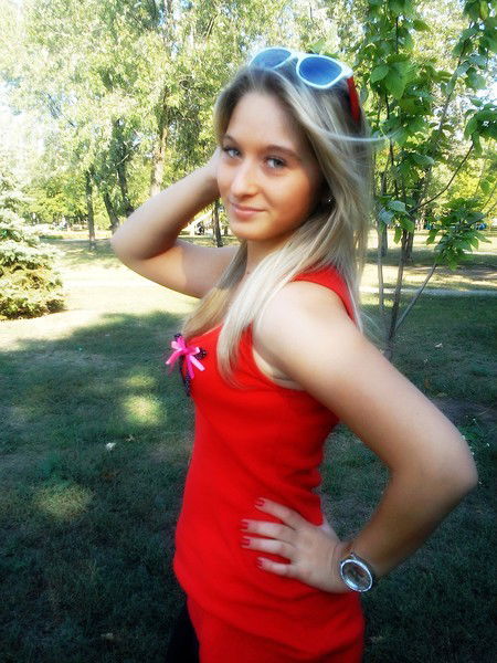 Катя Кобзарь