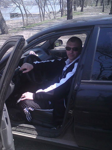 Александр Апарнев