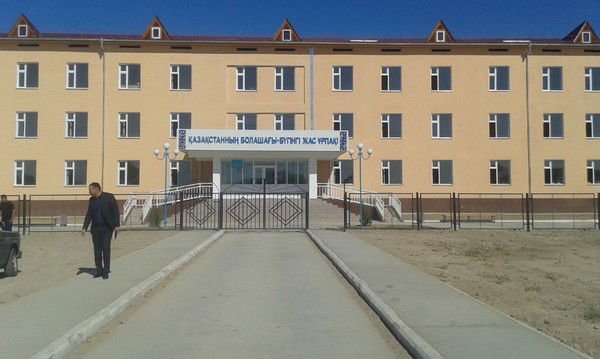 Индира Сулейманова