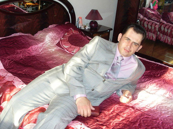 Евгений Иванов