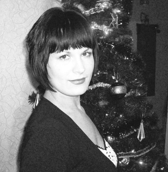 Анна Завтур