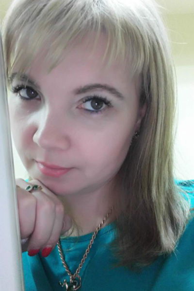 Анна Зотова