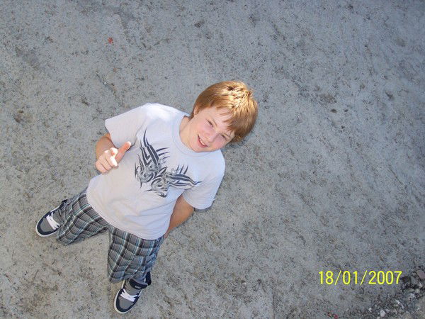 Неизвестно Неизвестно