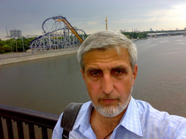 Михаил Леоненко