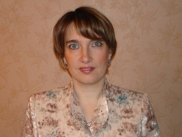 Елена Исакова
