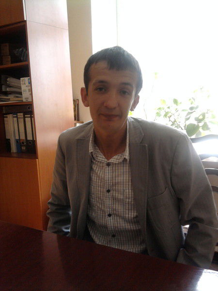 Николай Хмелёв