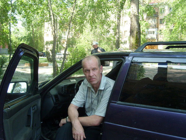 Олег Власов