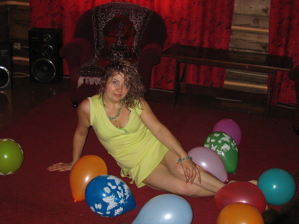 Лена Хростовская