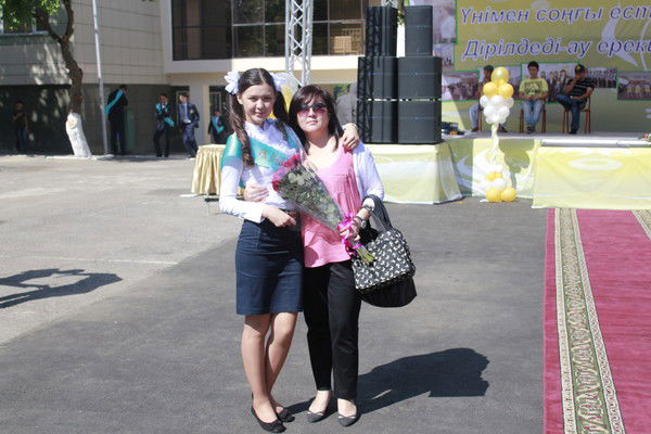 Лейла Хусаинова