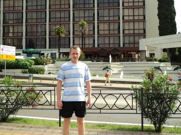 Андрей Животиков