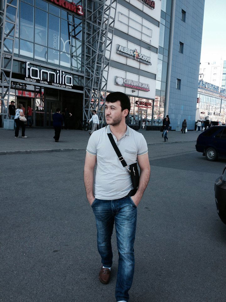 Исмоил Сангов