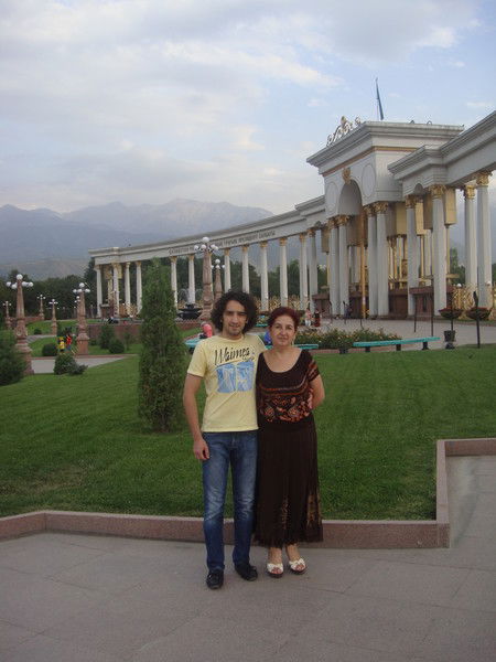 Жасур Тураев