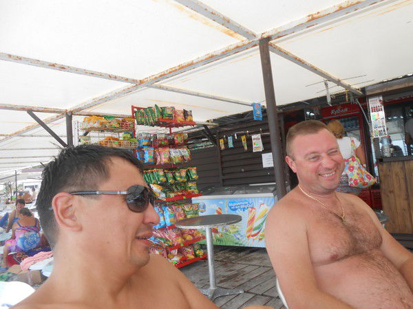 Артур Абдразаков