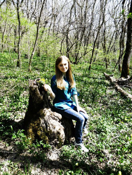 Настя Леона