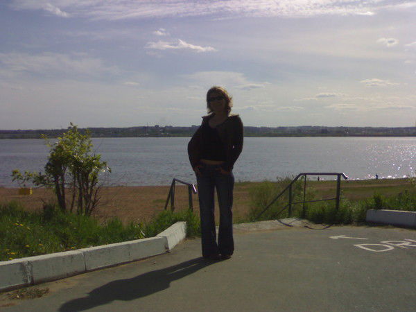 Елена Елена