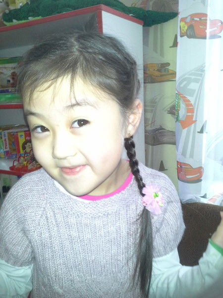 Дана Есенова