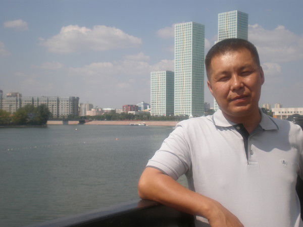 Арман Садвакасов