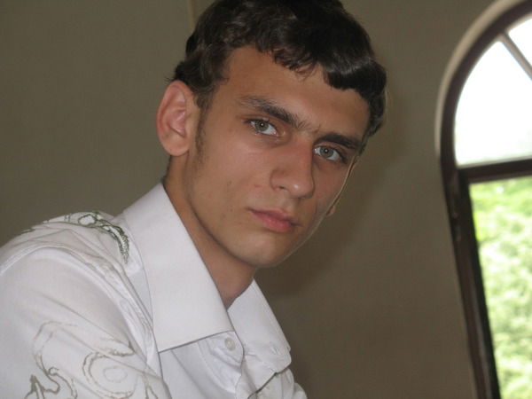 Дима Павлюченко