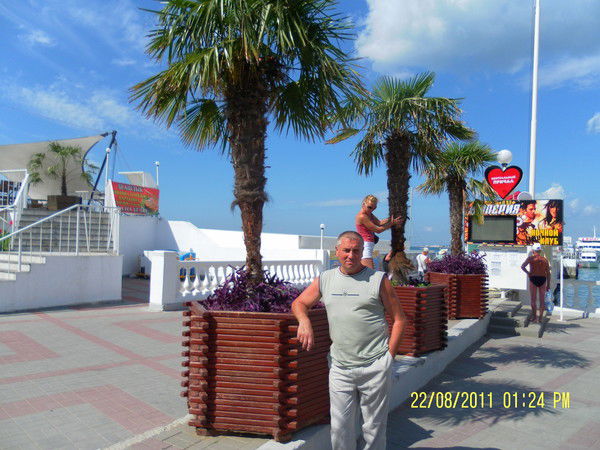 Виктор Поликарпов