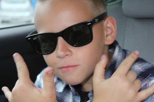 Жека Олейников