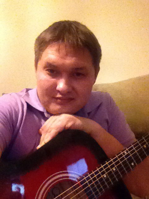 Рустам Ахуньянов