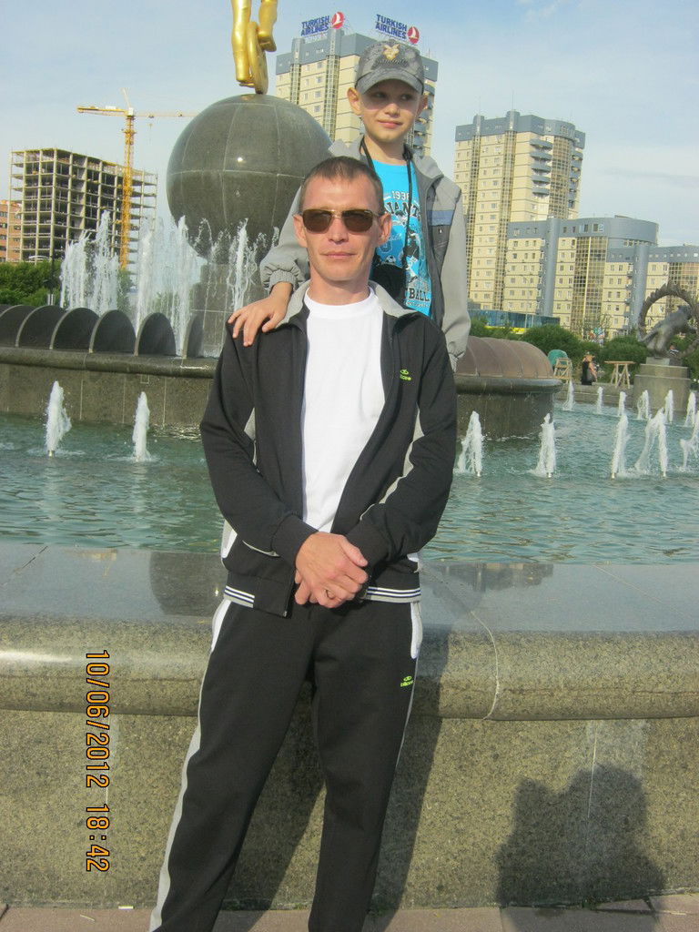 Александр Макаров