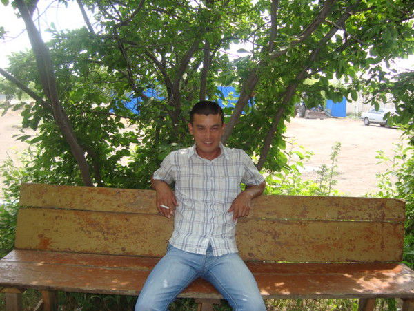 Эльнар Капешов