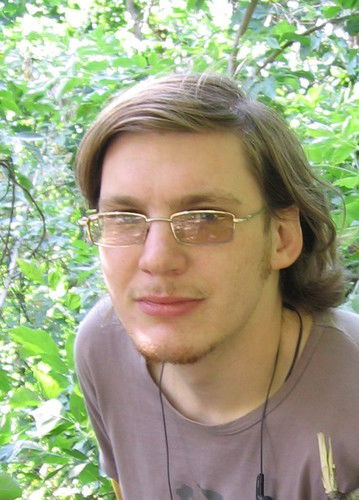 Антон Комаров