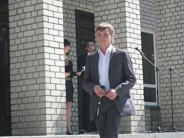 Владимир Попов