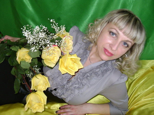 Любовь Попова