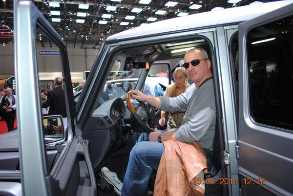 Владислав Емельянов