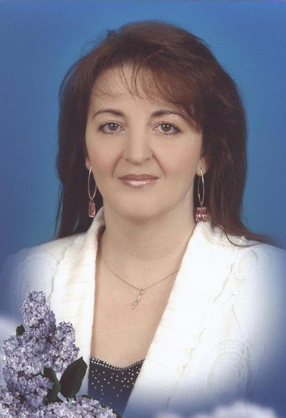 Анна Максимова