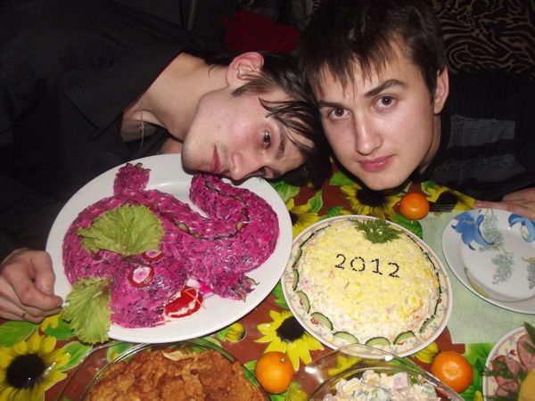 Неизвестно Неизвестно