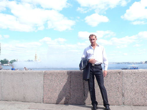 Максим Буров