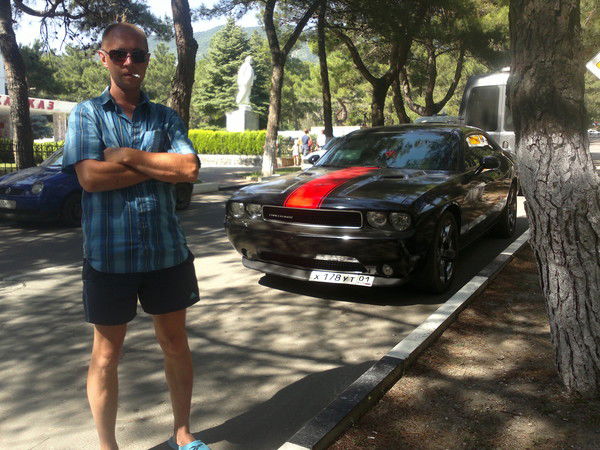 Дима Сухарников