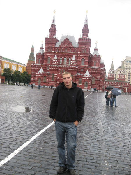 Антон Мартынов