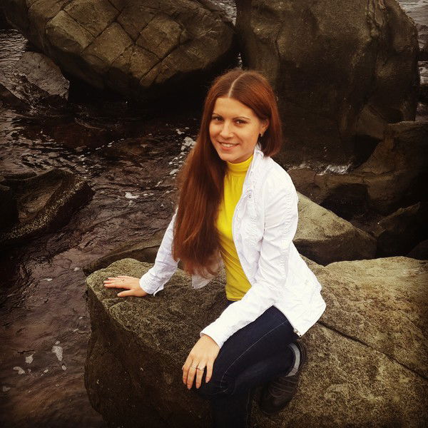 Валя Олейник