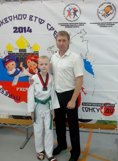 Артём Варламов