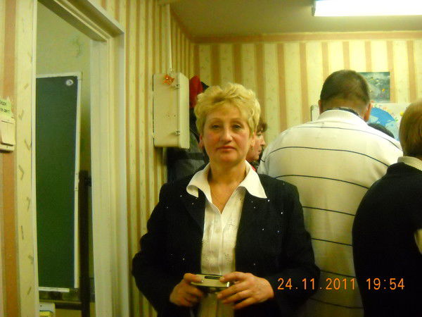 Елена Коленова