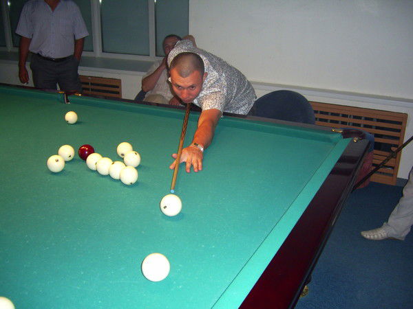 Болат Искаков