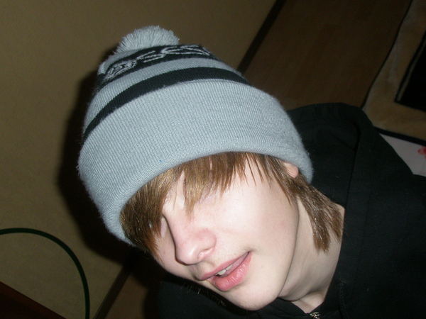 Санёк Белый