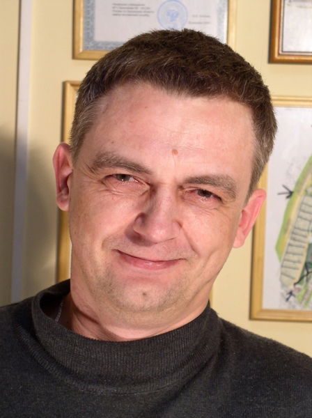 Николай Овчаров