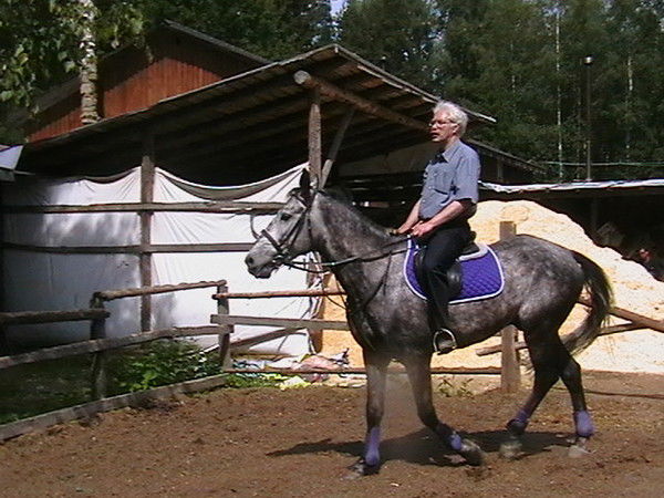 Николай Старостин